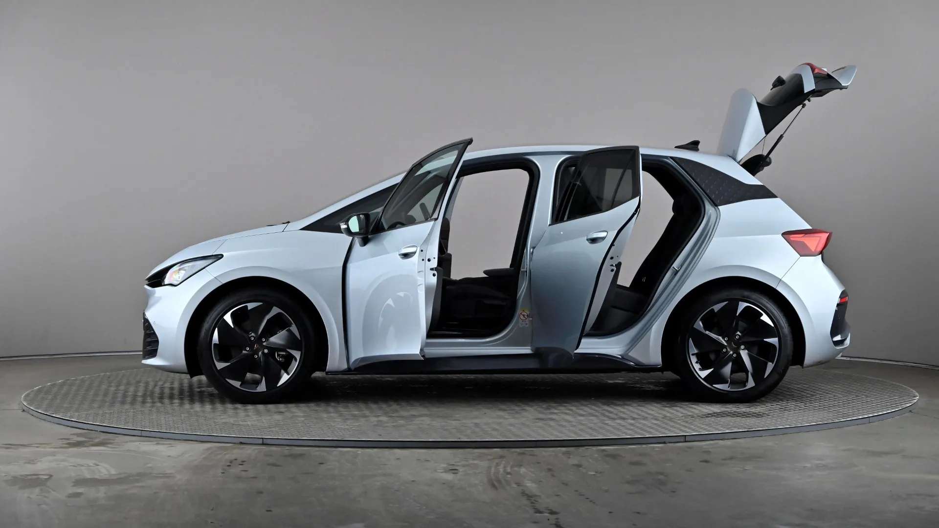 2023 CUPRA BORN 2023 CUPRA BORN