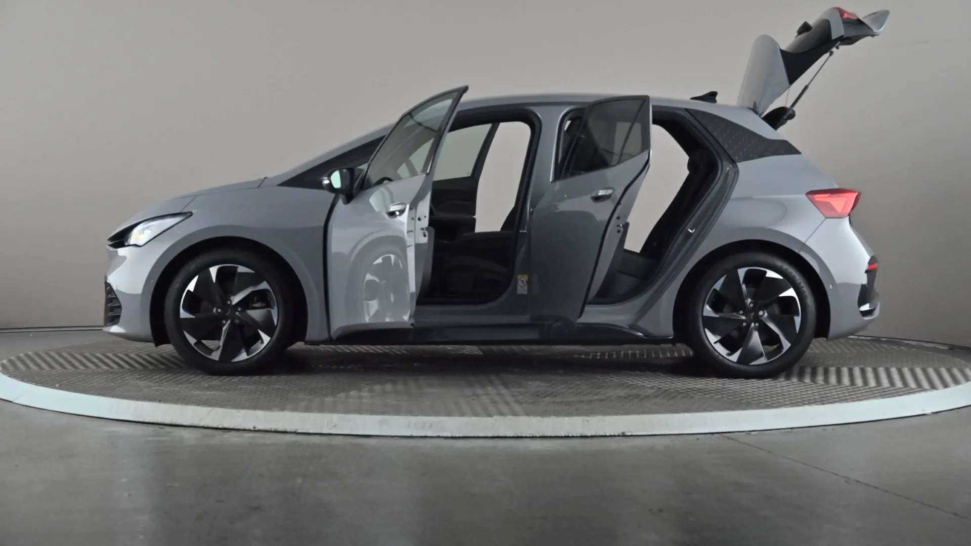 2023 CUPRA BORN 2023 CUPRA BORN