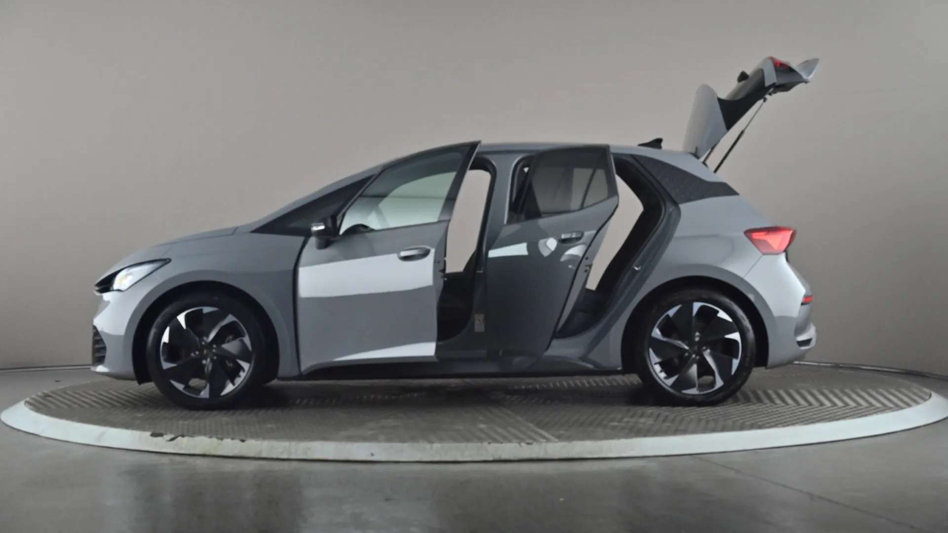 2023 CUPRA BORN 2023 CUPRA BORN