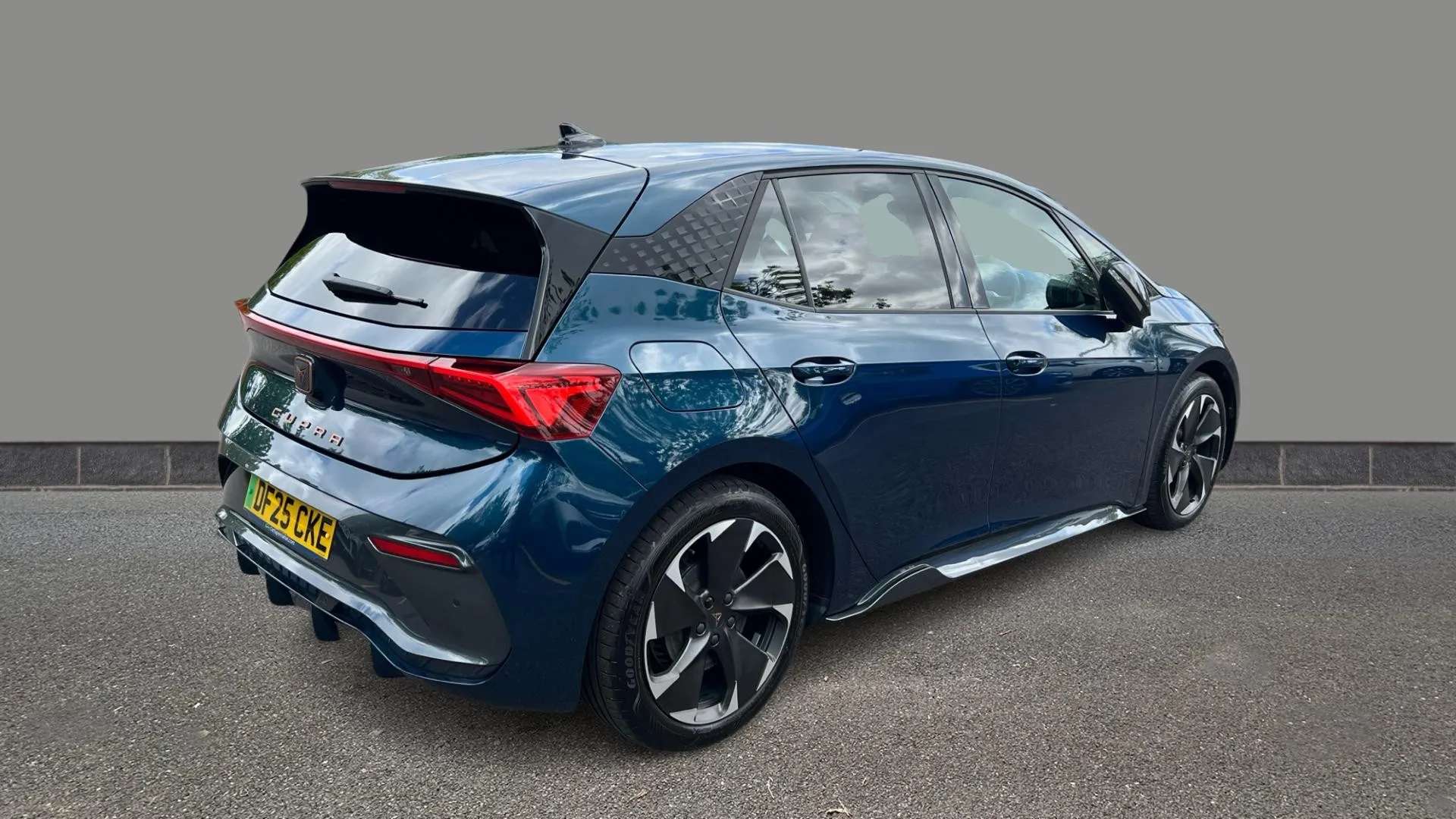 2025 CUPRA BORN 2025 CUPRA BORN