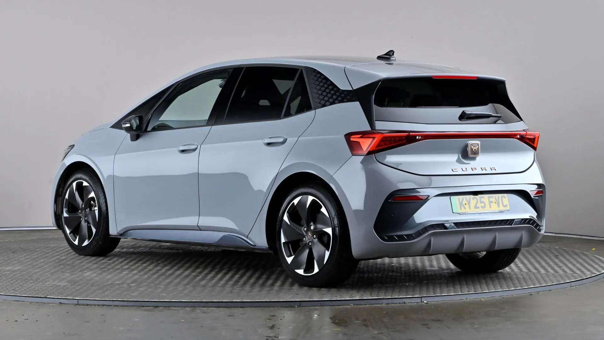 2025 CUPRA BORN 2025 CUPRA BORN