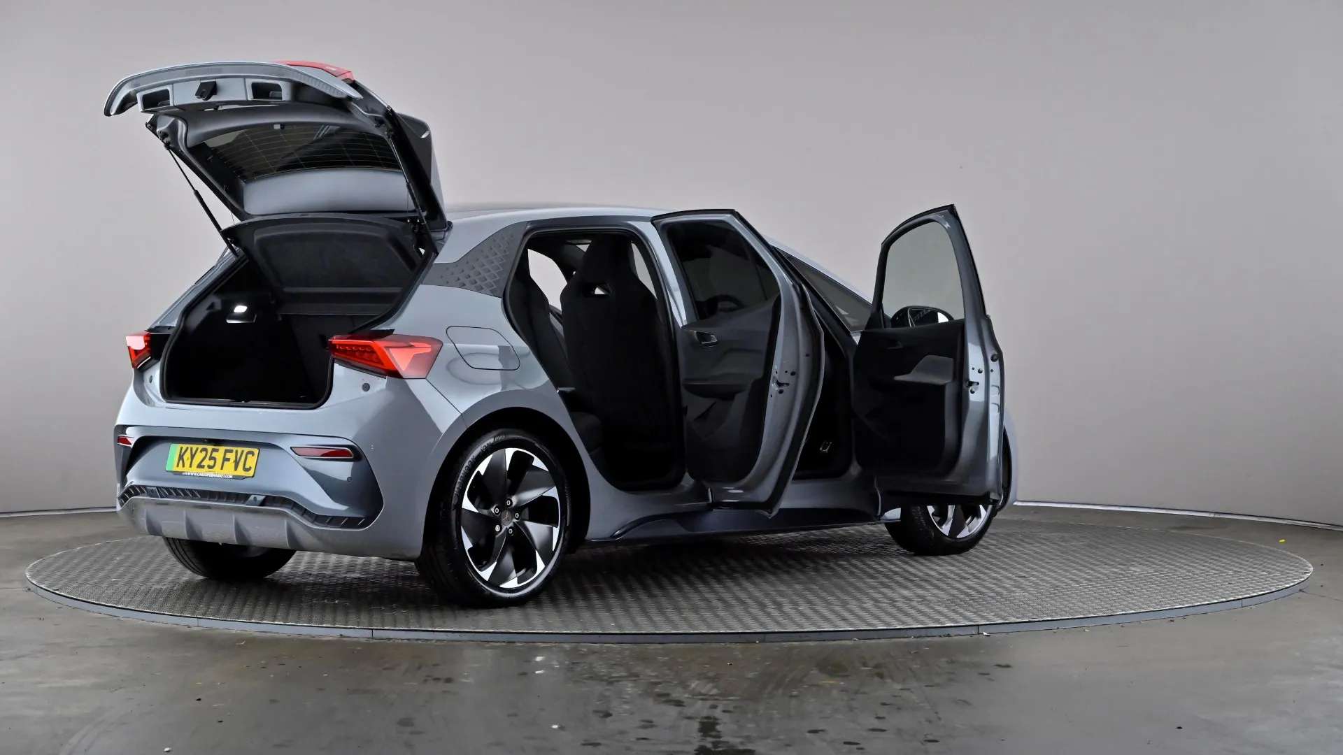 2025 CUPRA BORN 2025 CUPRA BORN