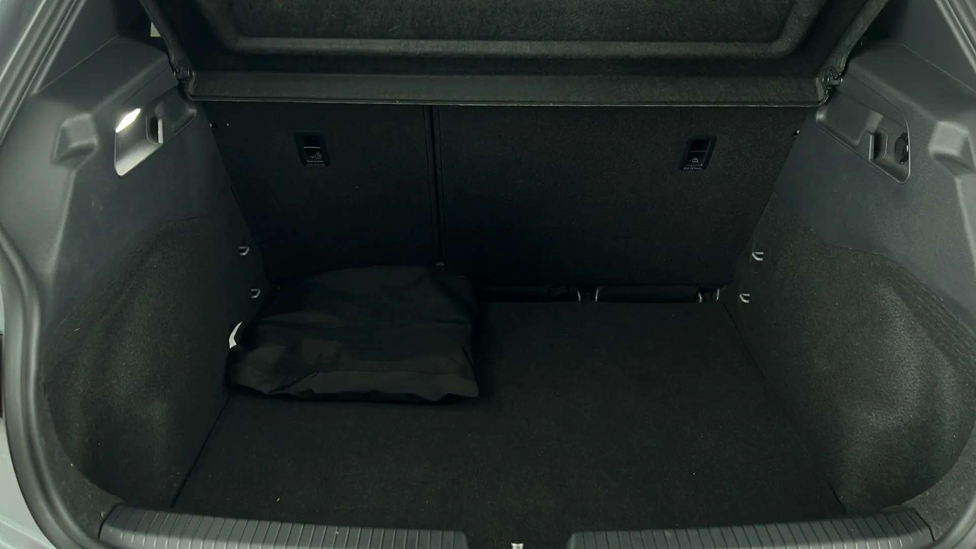 2025 CUPRA BORN 2025 CUPRA BORN