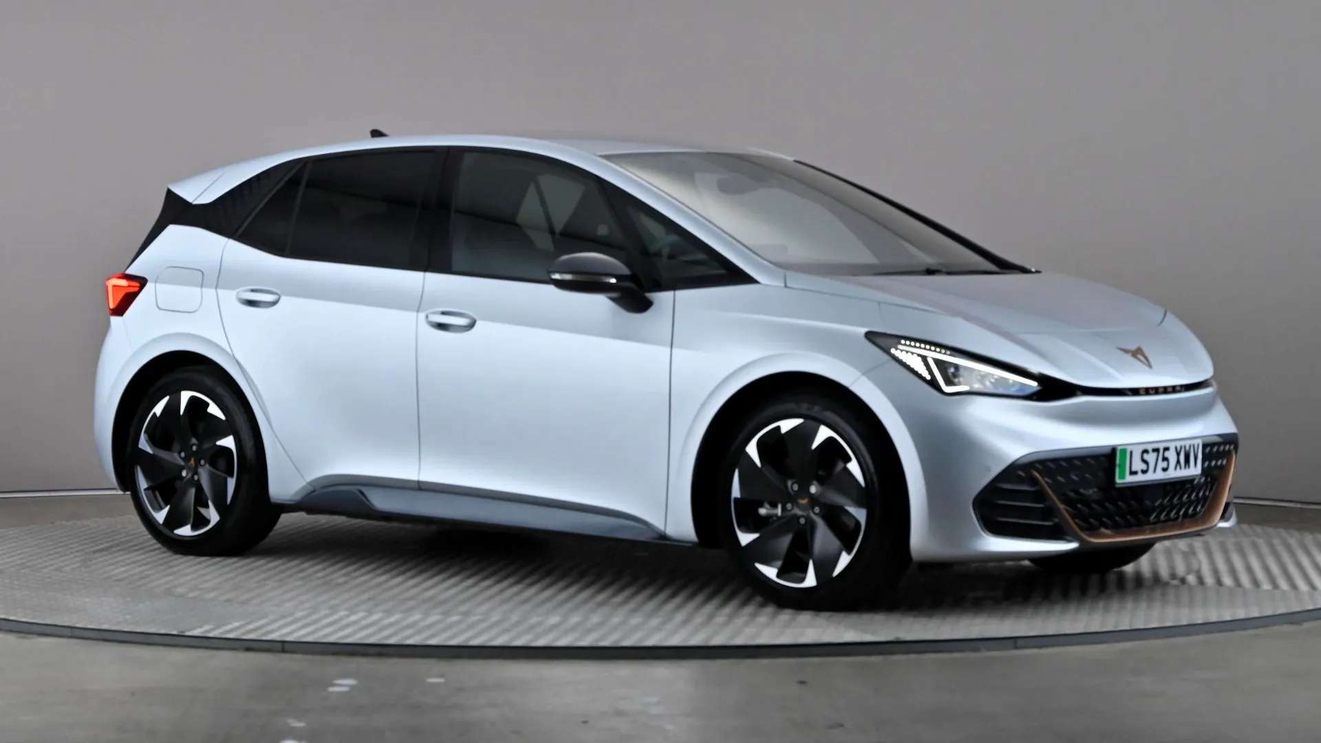 A 2025 CUPRA BORN 170kW e-Boost V2 59kWh Auto A 2025 CUPRA BORN 170kW e-Boost V2 59kWh Auto