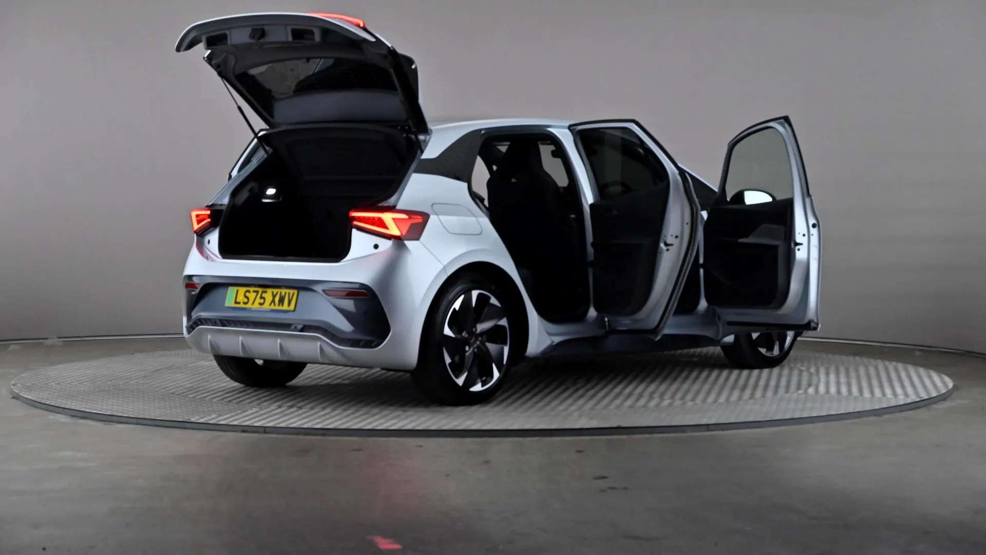 2025 CUPRA BORN 2025 CUPRA BORN