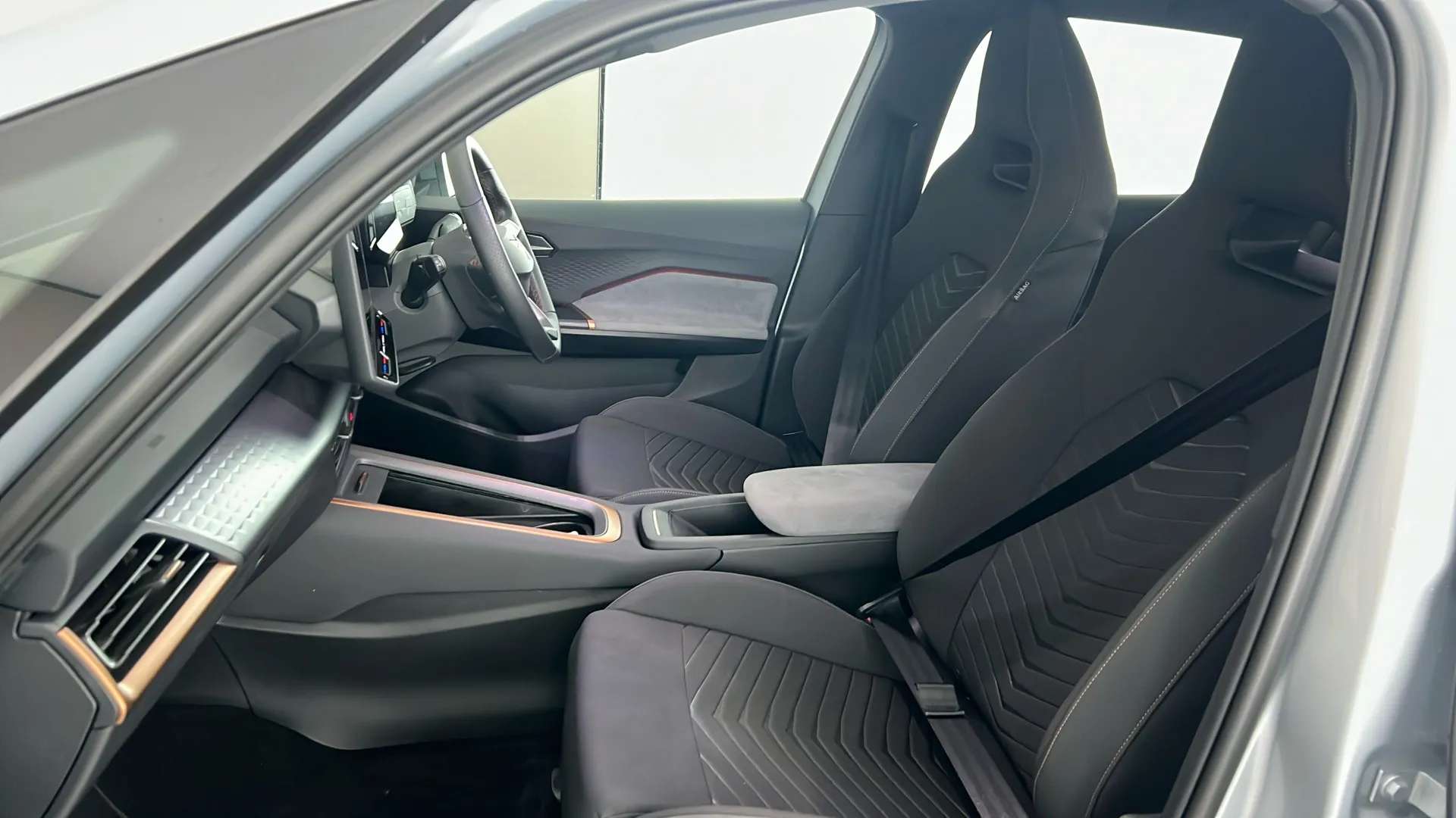 2025 CUPRA BORN 2025 CUPRA BORN
