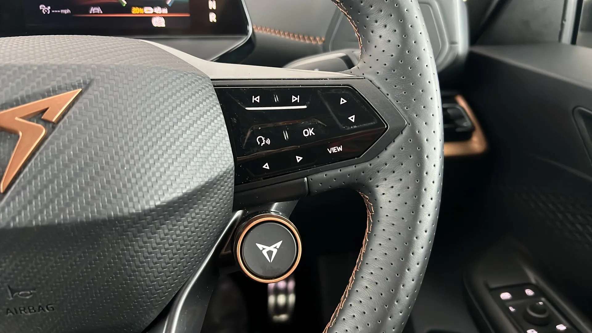 2025 CUPRA BORN 2025 CUPRA BORN