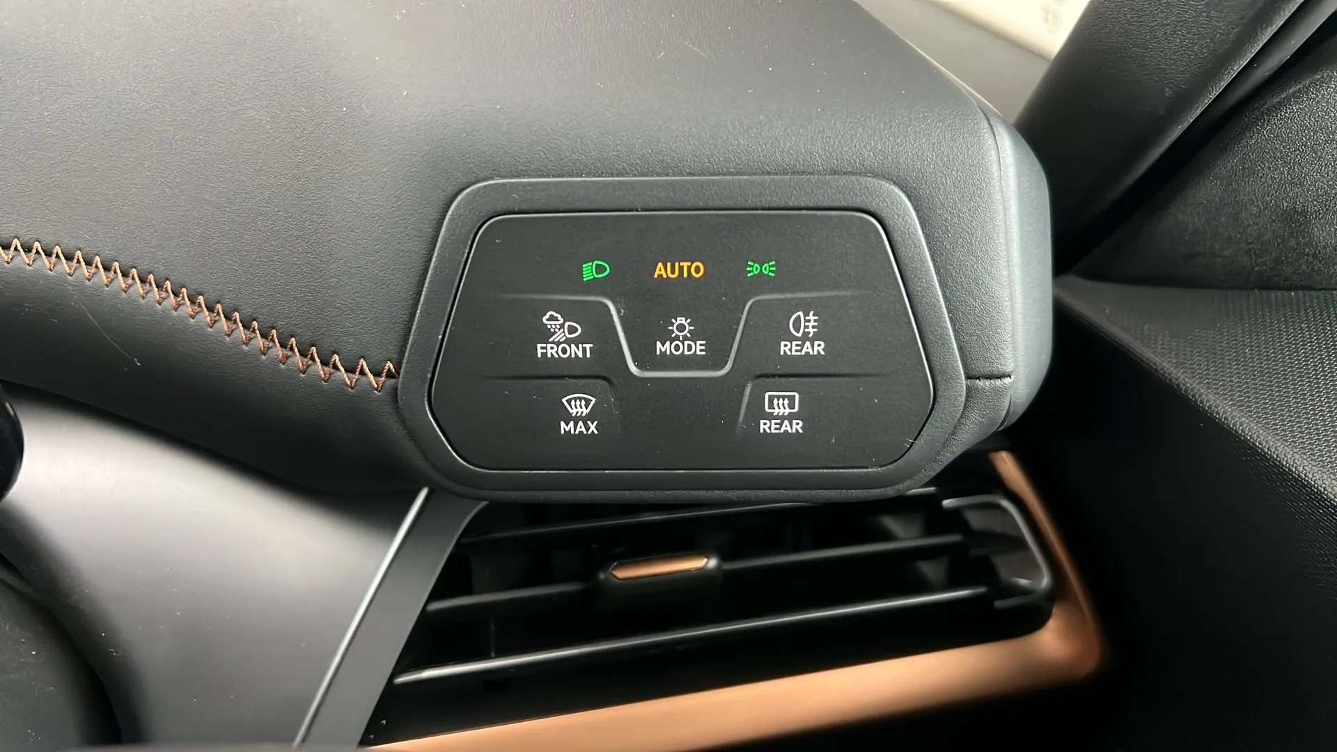 2025 CUPRA BORN 2025 CUPRA BORN