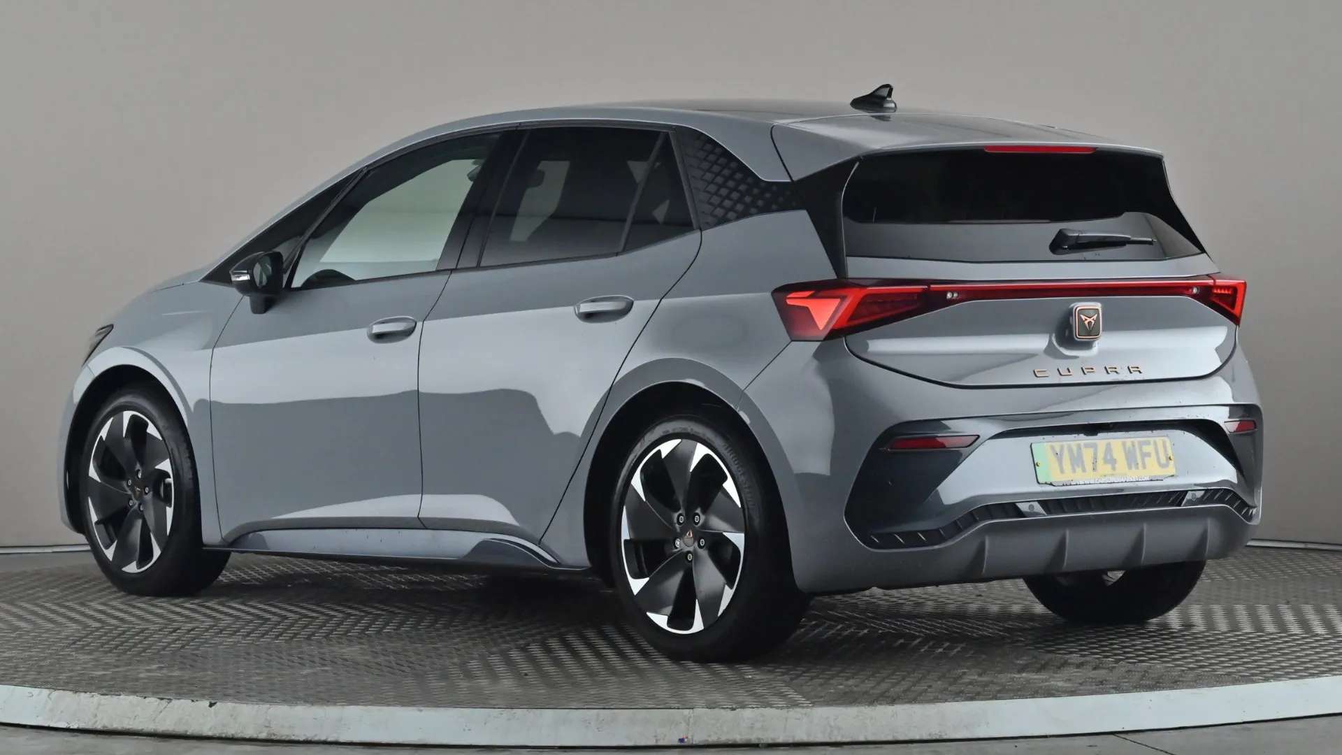 A 2025 CUPRA BORN 170kW e-Boost V2 59kWh Auto A 2025 CUPRA BORN 170kW e-Boost V2 59kWh Auto