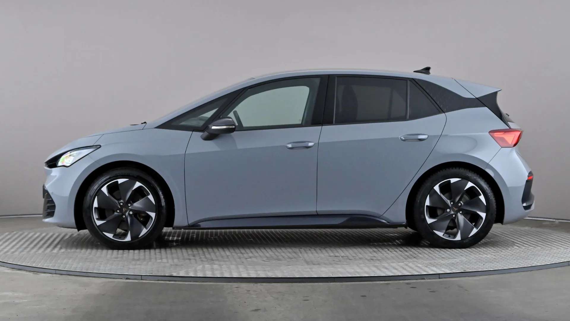 A 2023 CUPRA BORN 169kW e-Boost V2 77kWh Auto A 2023 CUPRA BORN 169kW e-Boost V2 77kWh Auto