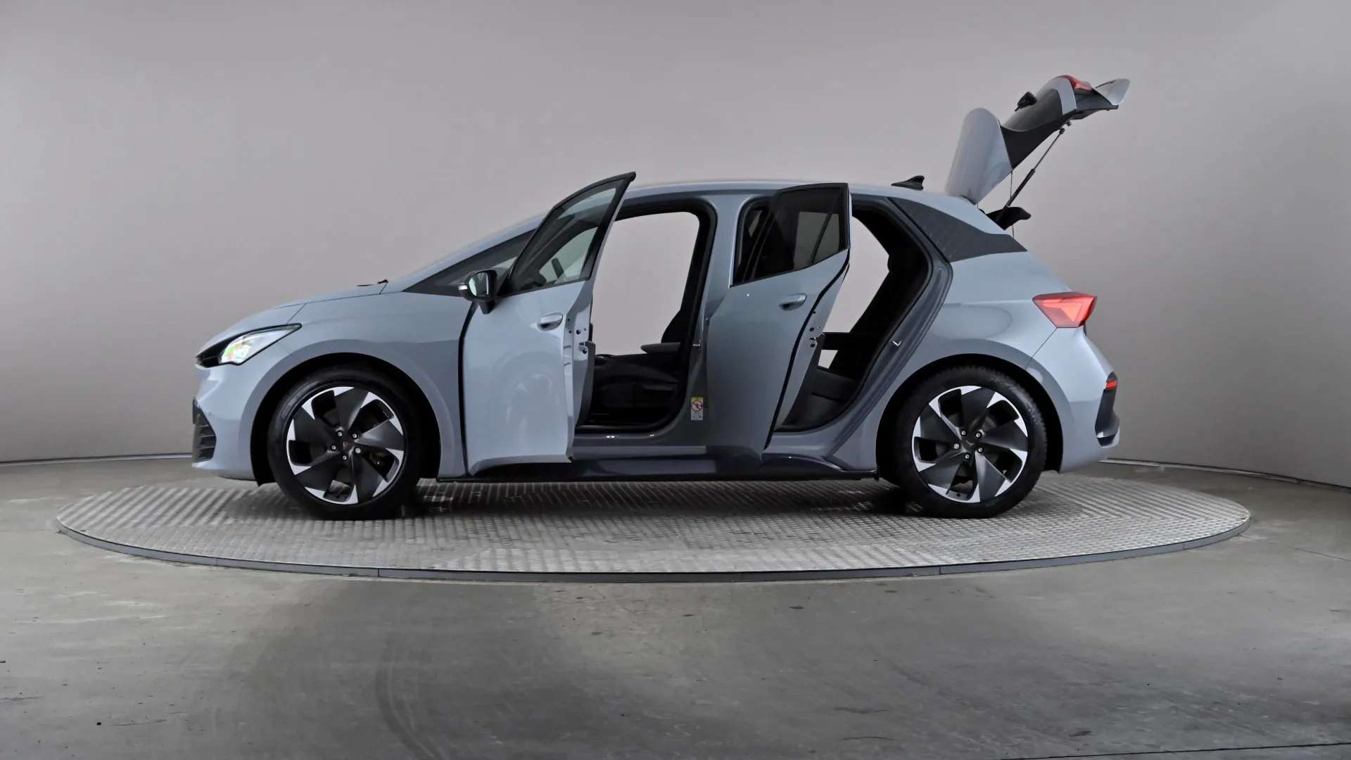2023 CUPRA BORN 2023 CUPRA BORN