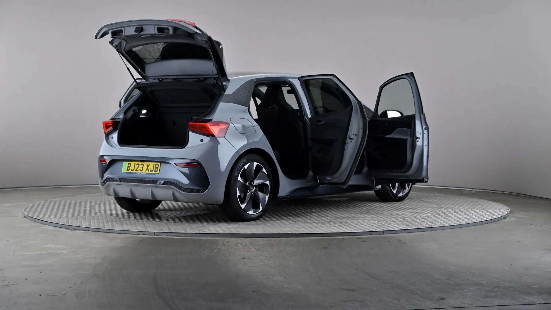 2023 CUPRA BORN 2023 CUPRA BORN