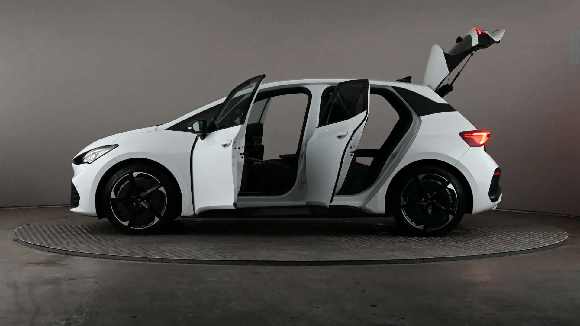 2023 CUPRA BORN 2023 CUPRA BORN