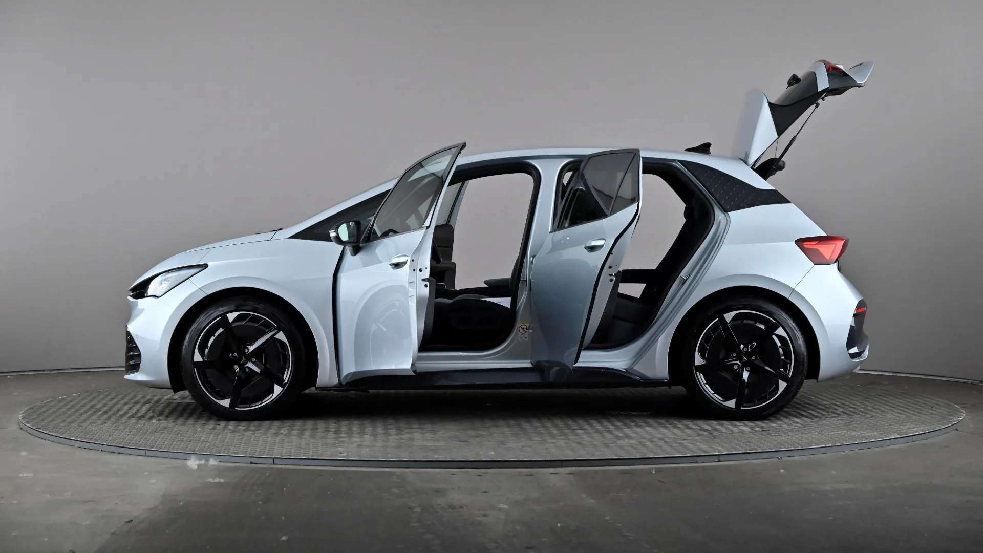 2023 CUPRA BORN 2023 CUPRA BORN