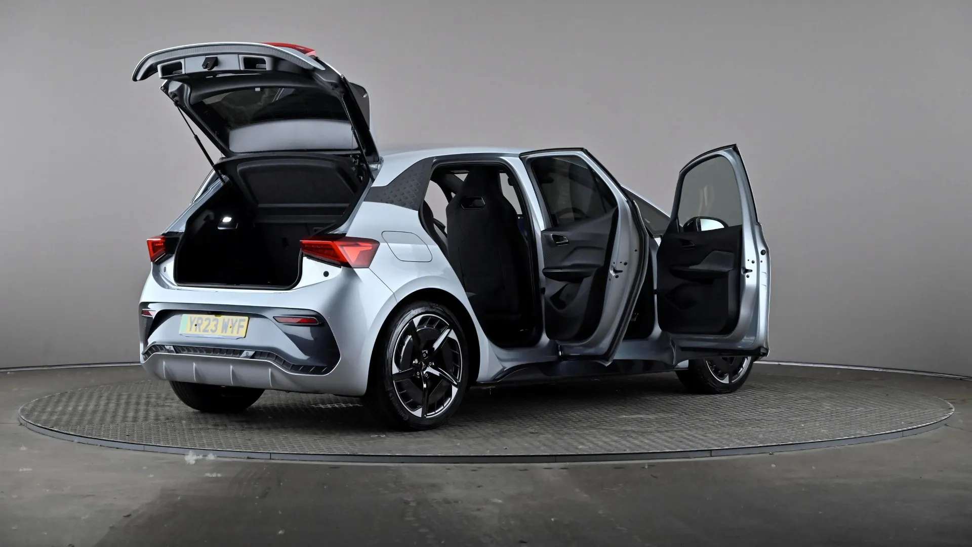 2023 CUPRA BORN 2023 CUPRA BORN