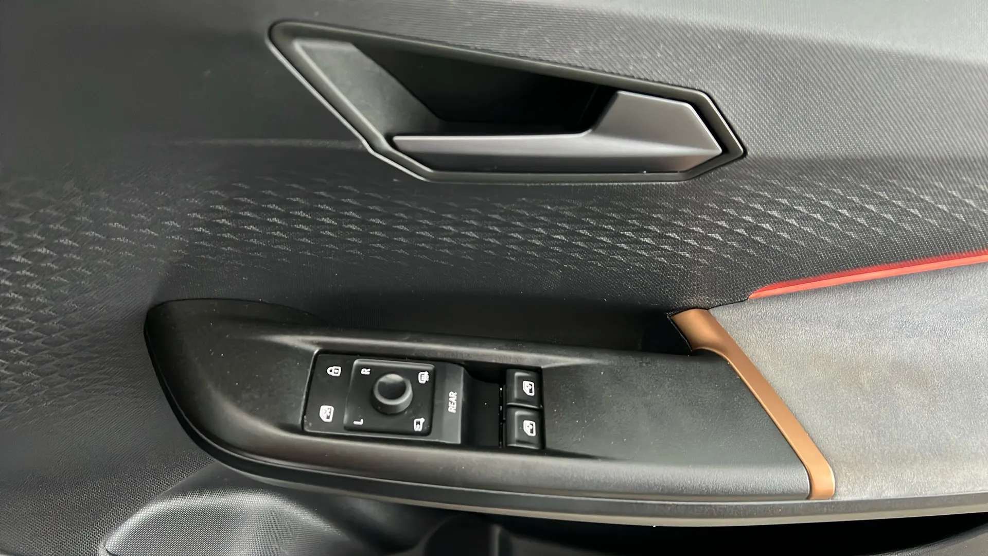 2023 CUPRA BORN 2023 CUPRA BORN
