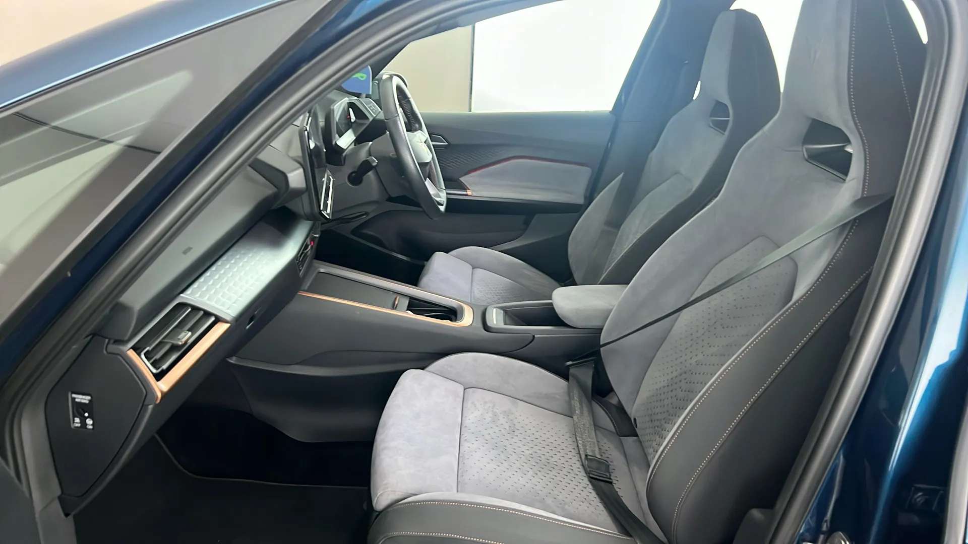 2023 CUPRA BORN 2023 CUPRA BORN