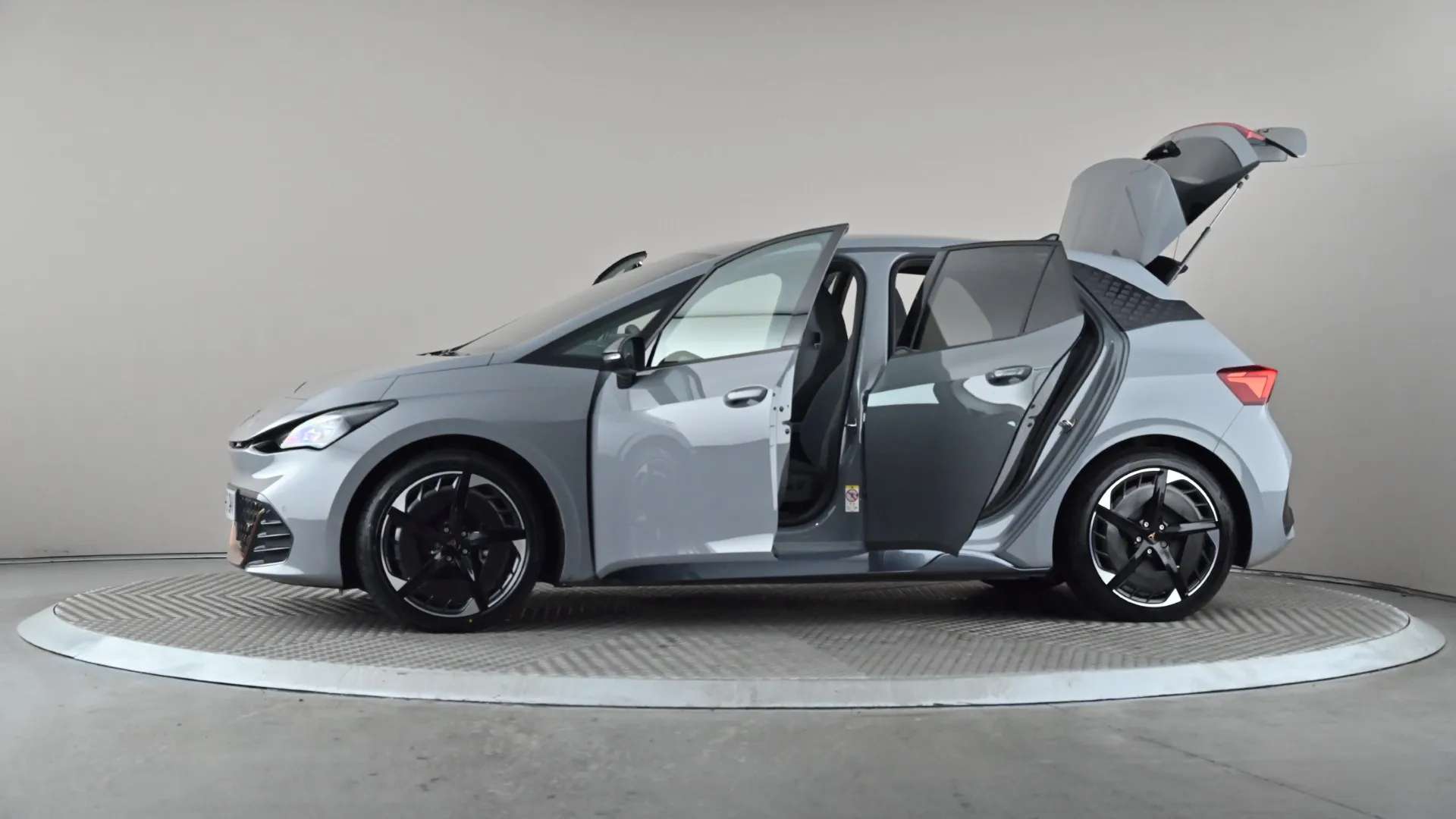 2023 CUPRA BORN 2023 CUPRA BORN