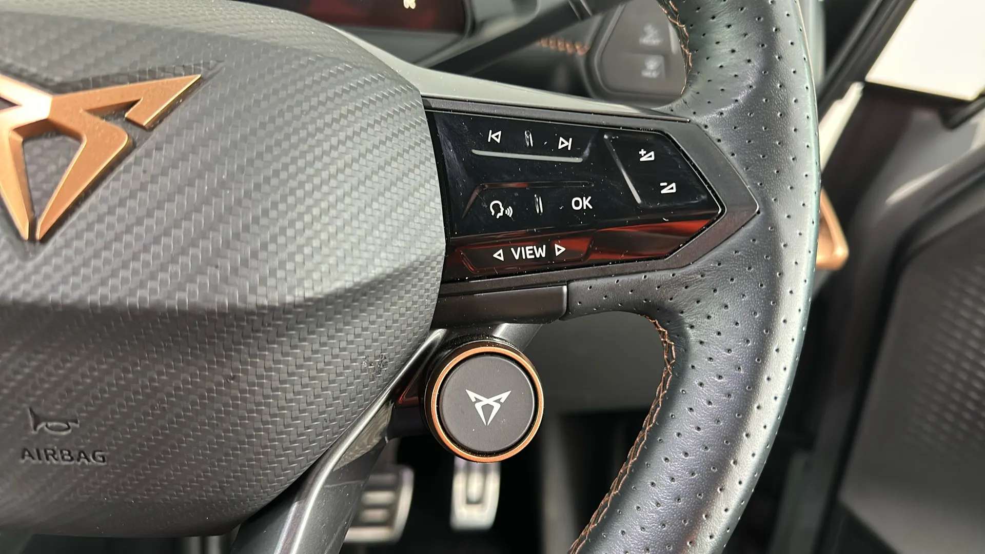 2023 CUPRA BORN 2023 CUPRA BORN