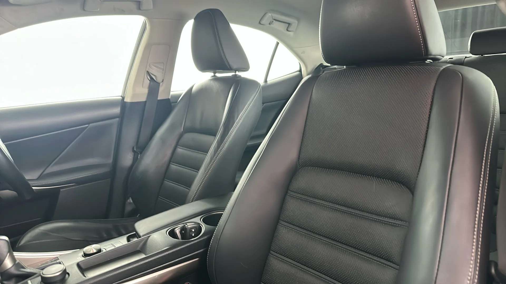 2016 LEXUS IS 2016 LEXUS IS