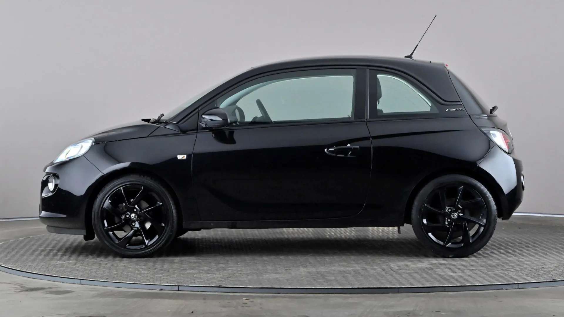 A 2018 VAUXHALL ADAM 1.2i Energised A 2018 VAUXHALL ADAM 1.2i Energised