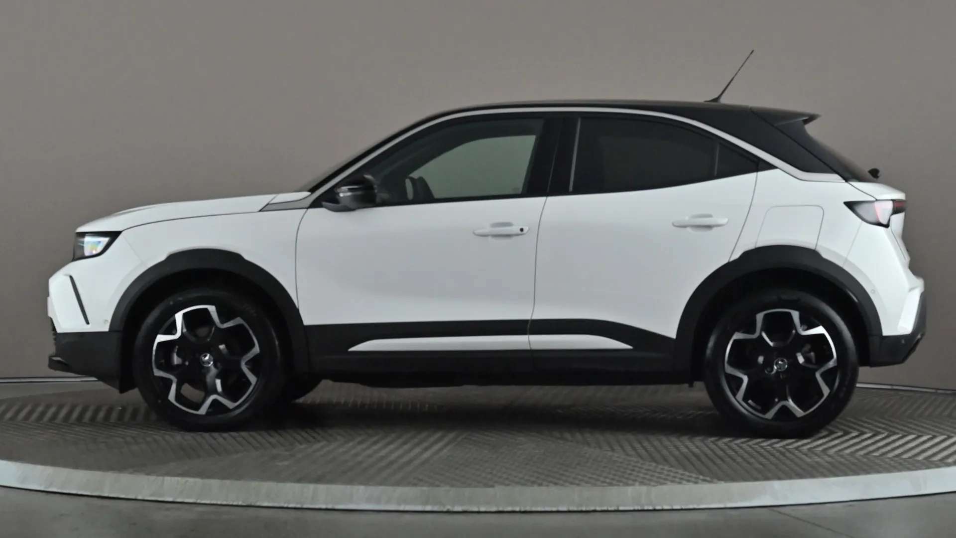 A 2024 VAUXHALL MOKKA 100kW Ultimate 50kWh Auto A 2024 VAUXHALL MOKKA 100kW Ultimate 50kWh Auto