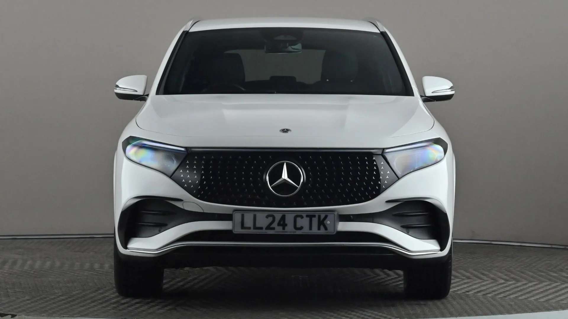 A 2024 MERCEDES-BENZ EQA EQA 250+ 140kW AMG Line Executive 70.5kWh Auto A 2024 MERCEDES-BENZ EQA EQA 250+ 140kW AMG Line Executive 70.5kWh Auto