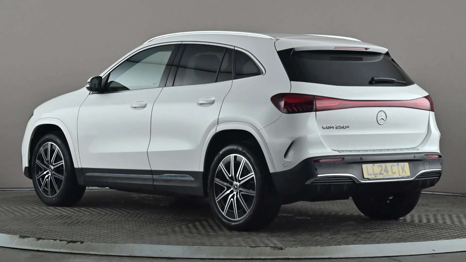 A 2024 MERCEDES-BENZ EQA EQA 250+ 140kW AMG Line Executive 70.5kWh Auto A 2024 MERCEDES-BENZ EQA EQA 250+ 140kW AMG Line Executive 70.5kWh Auto