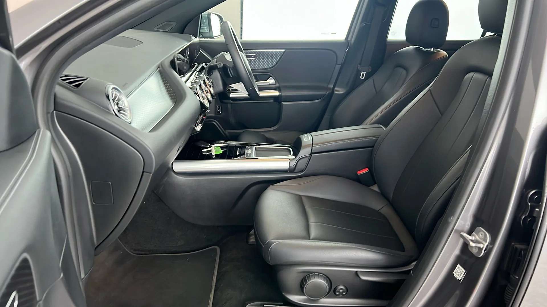 2024 MERCEDES-BENZ EQA 2024 MERCEDES-BENZ EQA