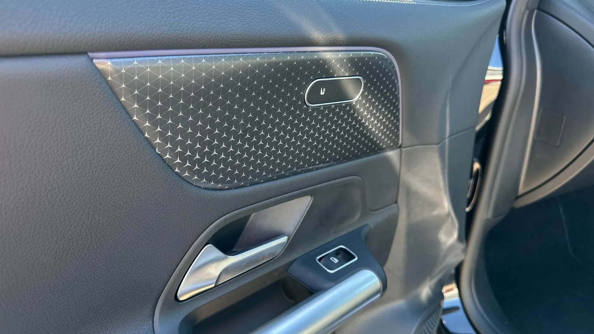 2024 MERCEDES-BENZ EQA 2024 MERCEDES-BENZ EQA