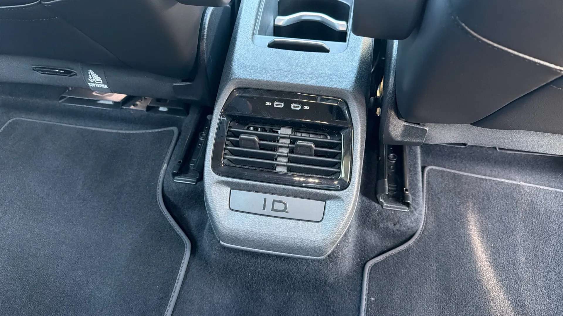 2021 VOLKSWAGEN ID.4 2021 VOLKSWAGEN ID.4