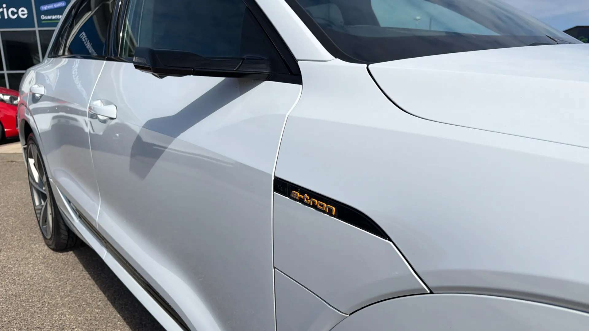 2021 AUDI E-TRON 2021 AUDI E-TRON