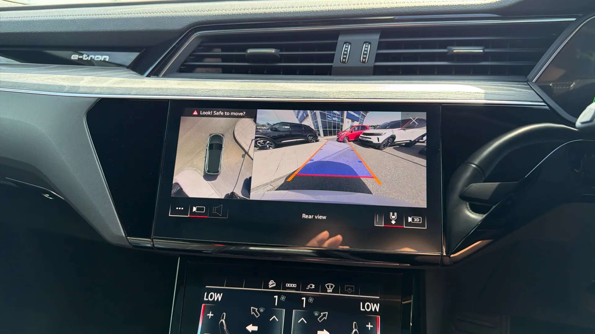 2021 AUDI E-TRON 2021 AUDI E-TRON