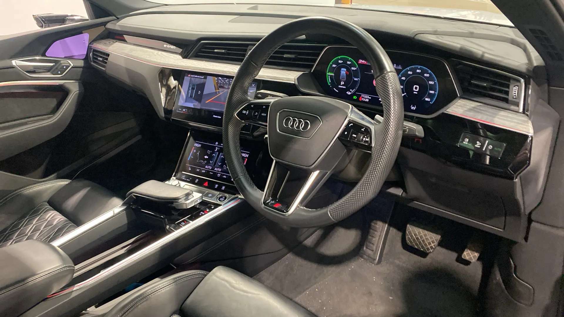 2022 AUDI E-TRON 2022 AUDI E-TRON