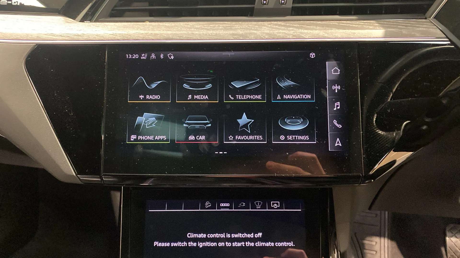 2022 AUDI E-TRON 2022 AUDI E-TRON