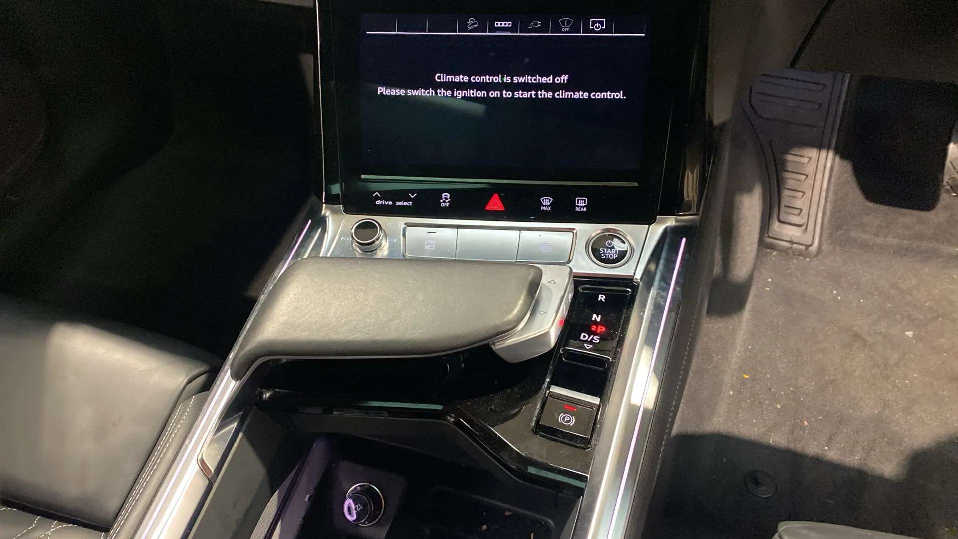 2022 AUDI E-TRON 2022 AUDI E-TRON