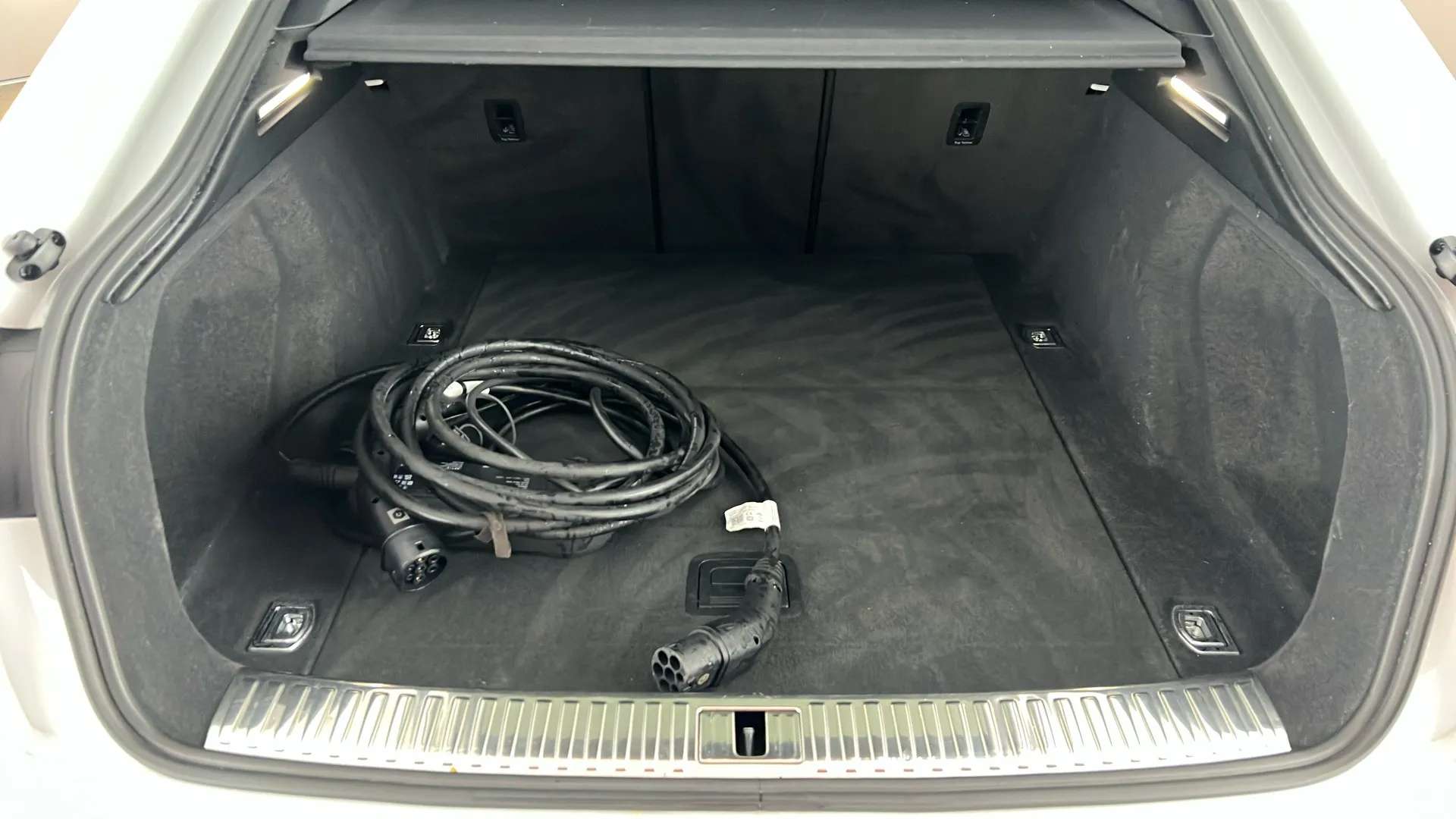 2022 AUDI E-TRON 2022 AUDI E-TRON