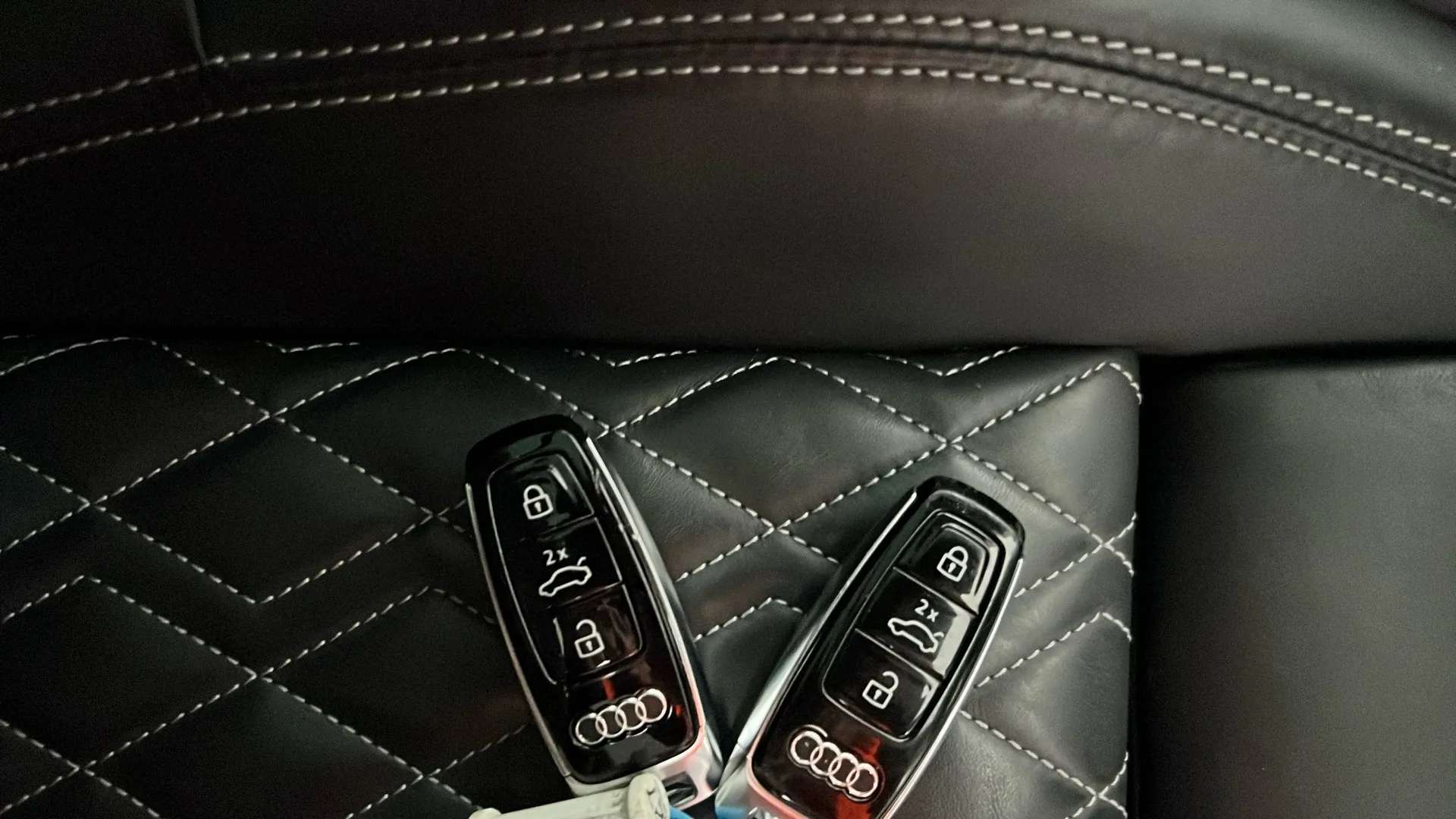 2022 AUDI E-TRON 2022 AUDI E-TRON