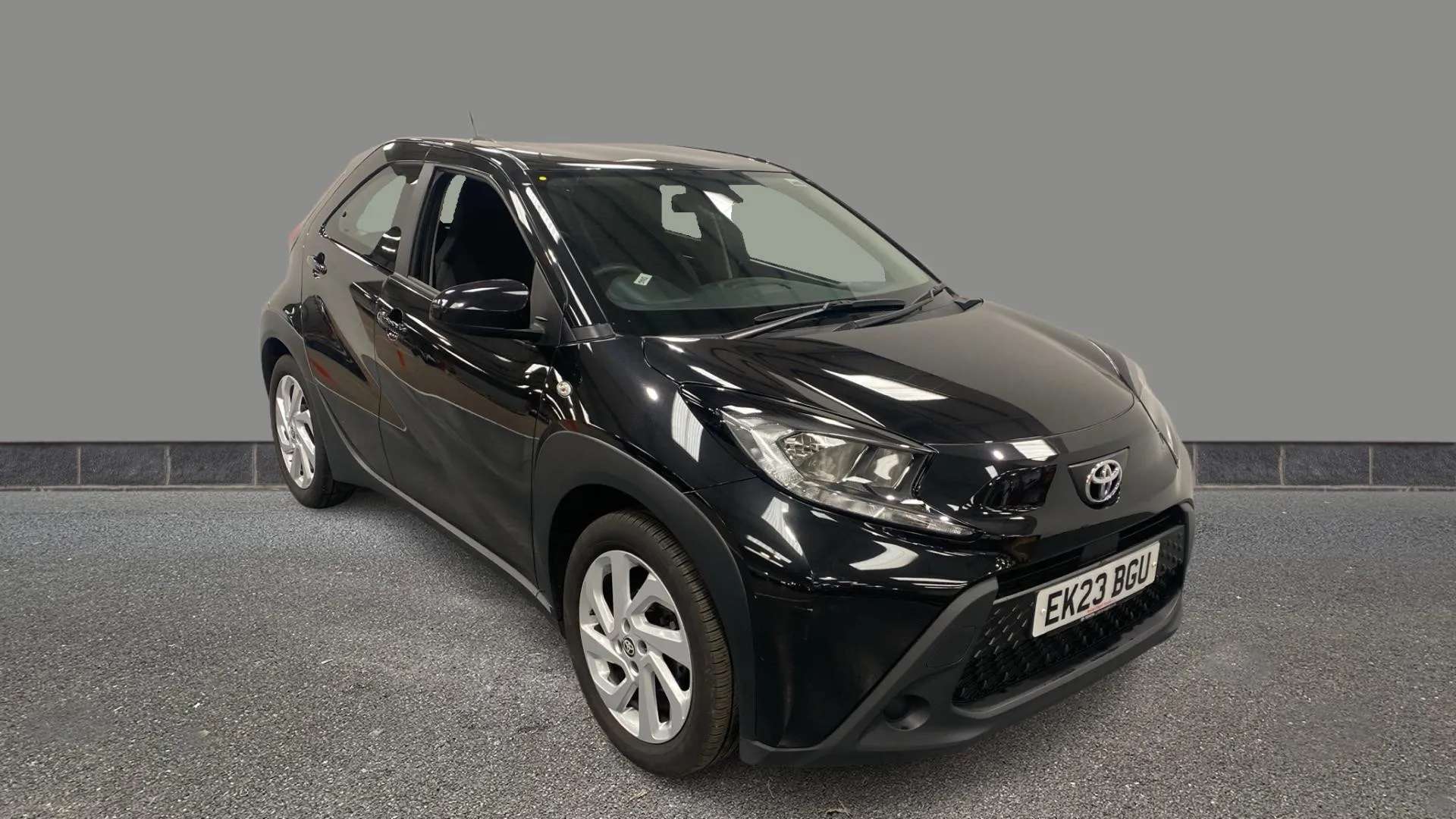 A 2023 TOYOTA AYGO X 1.0 VVT-i Pure Auto A 2023 TOYOTA AYGO X 1.0 VVT-i Pure Auto