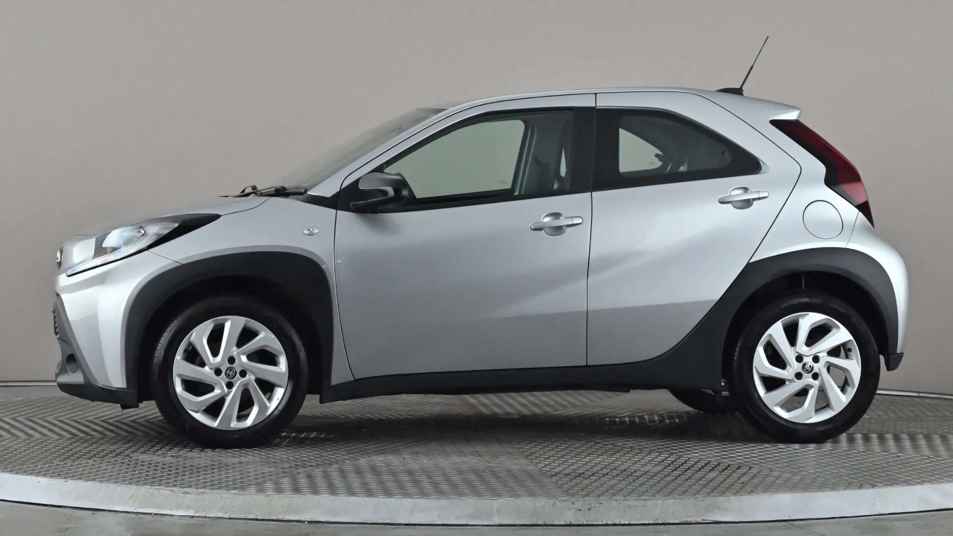A 2022 TOYOTA AYGO X 1.0 VVT-i Pure Auto A 2022 TOYOTA AYGO X 1.0 VVT-i Pure Auto