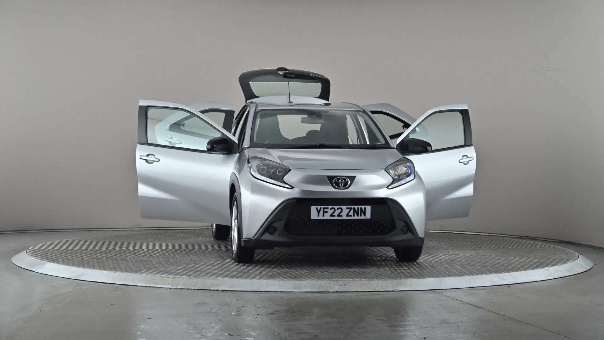 2022 TOYOTA AYGO X 2022 TOYOTA AYGO X