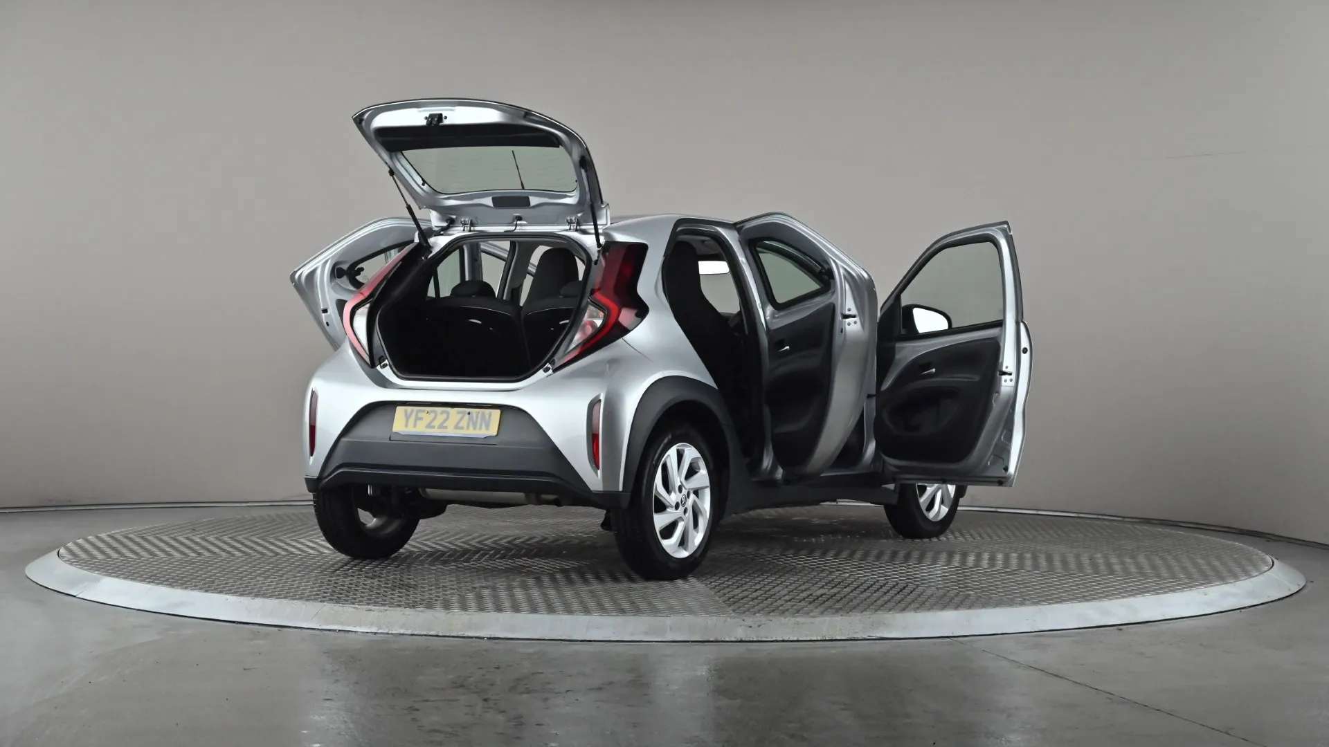 2022 TOYOTA AYGO X 2022 TOYOTA AYGO X