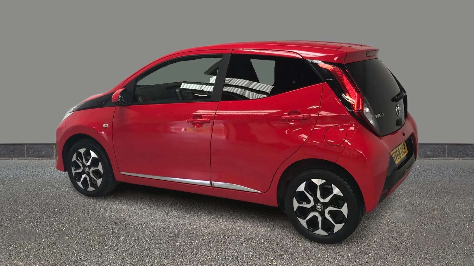 A 2018 TOYOTA AYGO 1.0 VVT-i X-Plore A 2018 TOYOTA AYGO 1.0 VVT-i X-Plore