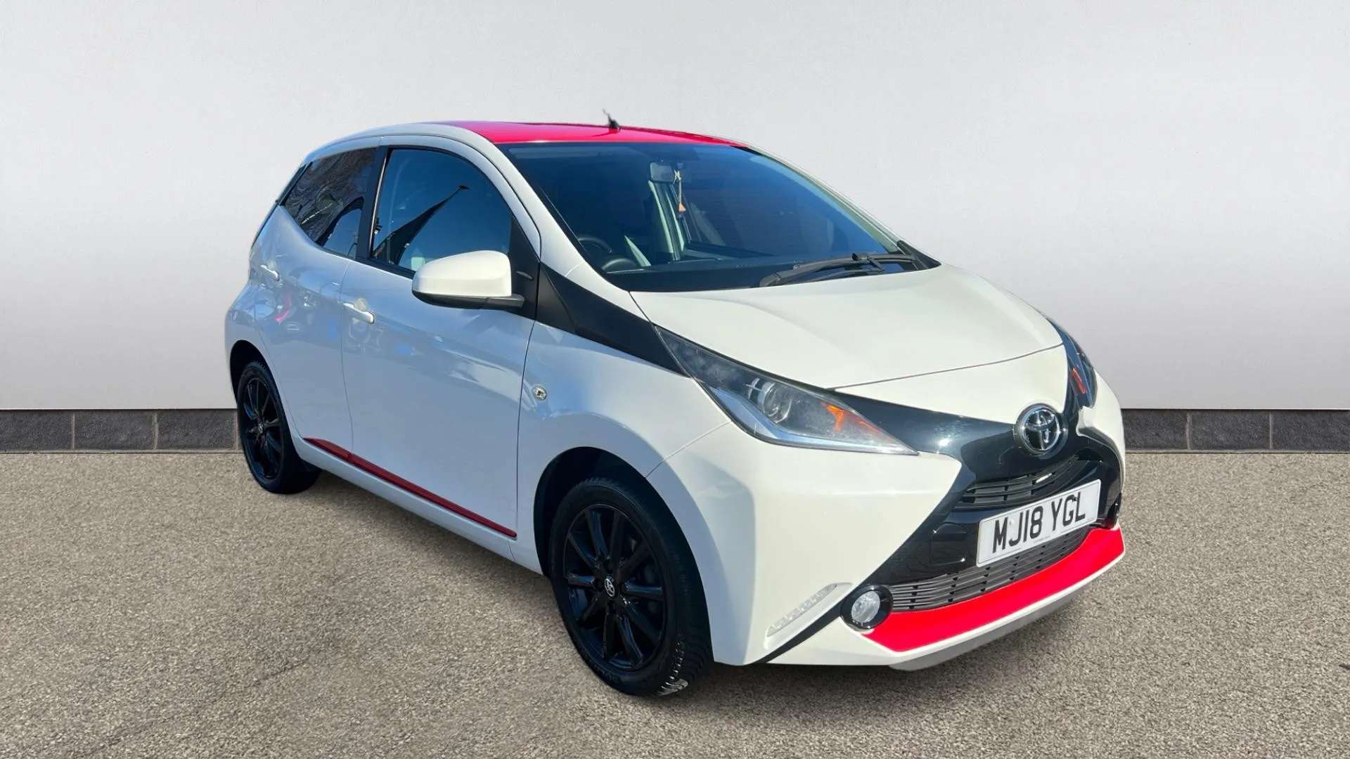 A 2018 TOYOTA AYGO 1.0 VVT-i X-Press A 2018 TOYOTA AYGO 1.0 VVT-i X-Press