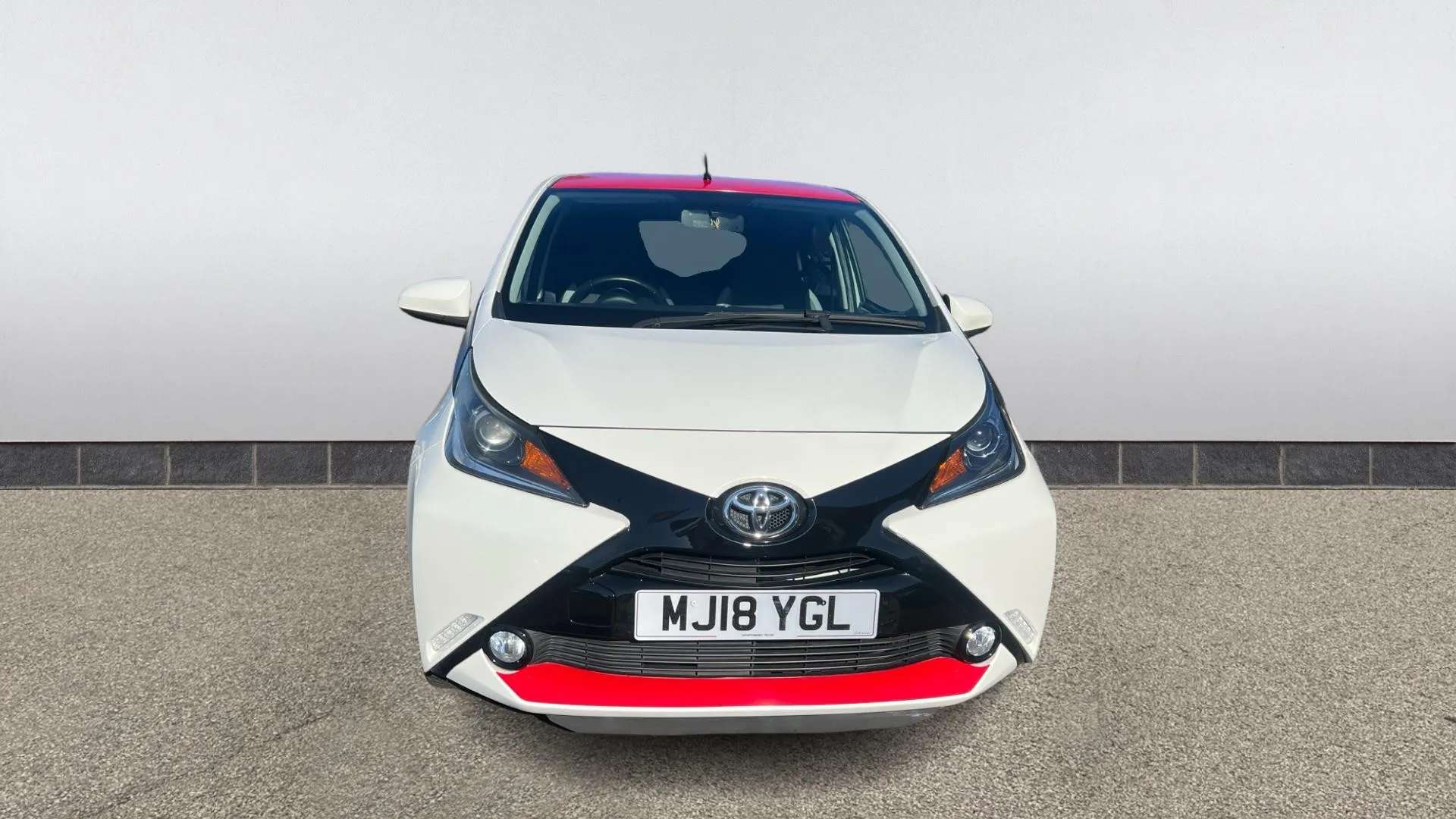 A 2018 TOYOTA AYGO 1.0 VVT-i X-Press A 2018 TOYOTA AYGO 1.0 VVT-i X-Press