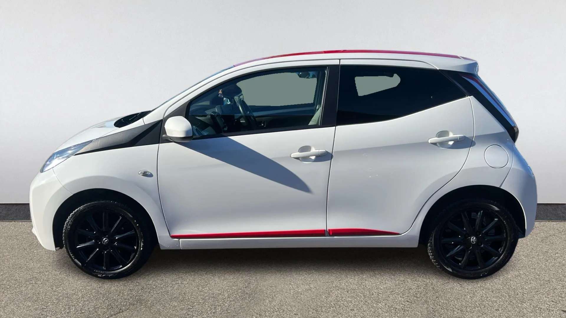 A 2018 TOYOTA AYGO 1.0 VVT-i X-Press A 2018 TOYOTA AYGO 1.0 VVT-i X-Press
