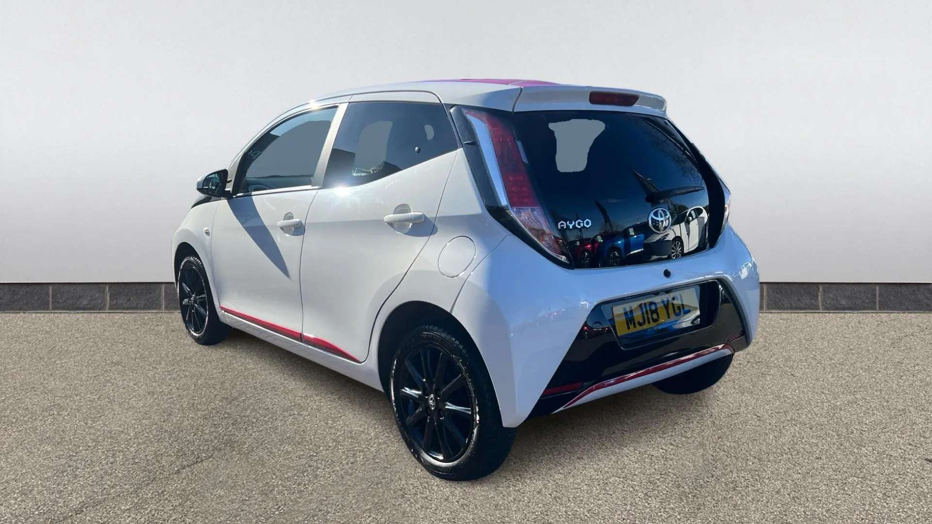 A 2018 TOYOTA AYGO 1.0 VVT-i X-Press A 2018 TOYOTA AYGO 1.0 VVT-i X-Press