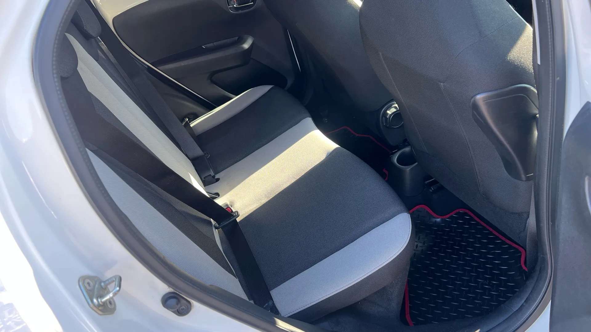 2018 TOYOTA AYGO 2018 TOYOTA AYGO