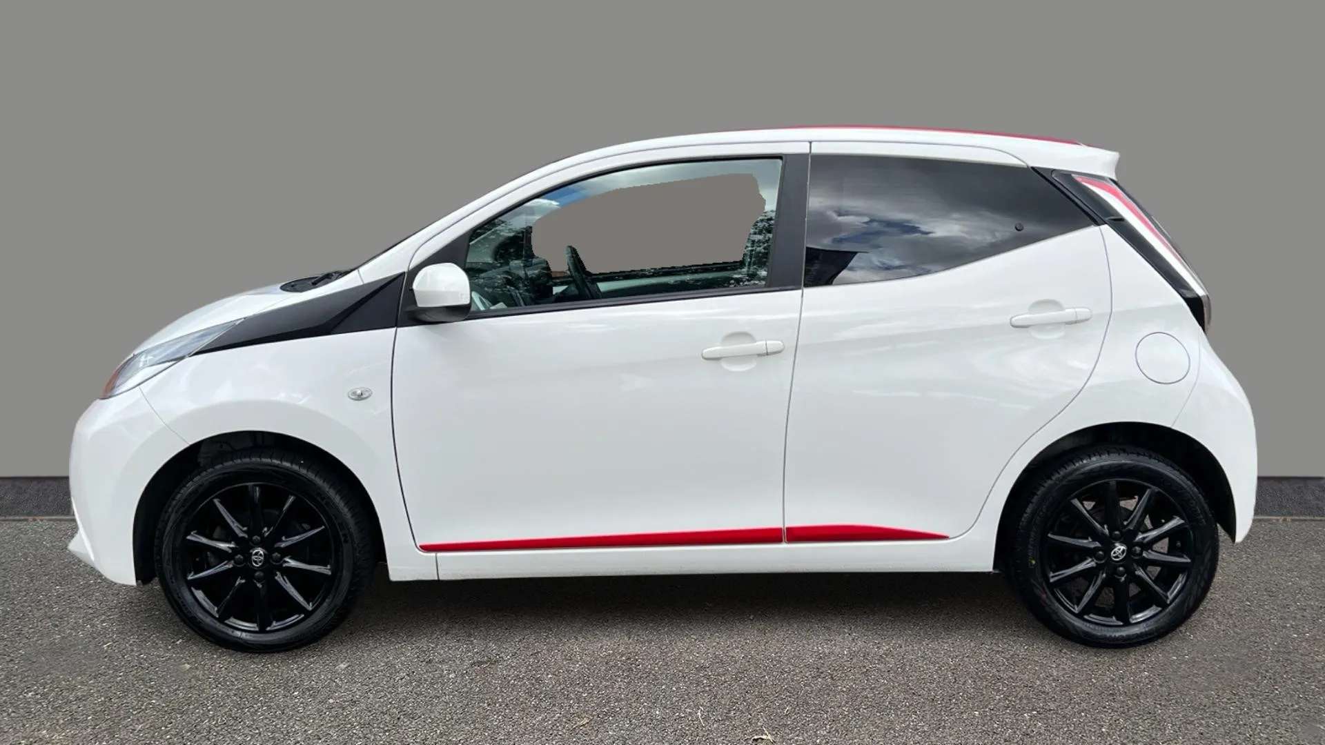A 2018 TOYOTA AYGO 1.0 VVT-i X-Press A 2018 TOYOTA AYGO 1.0 VVT-i X-Press