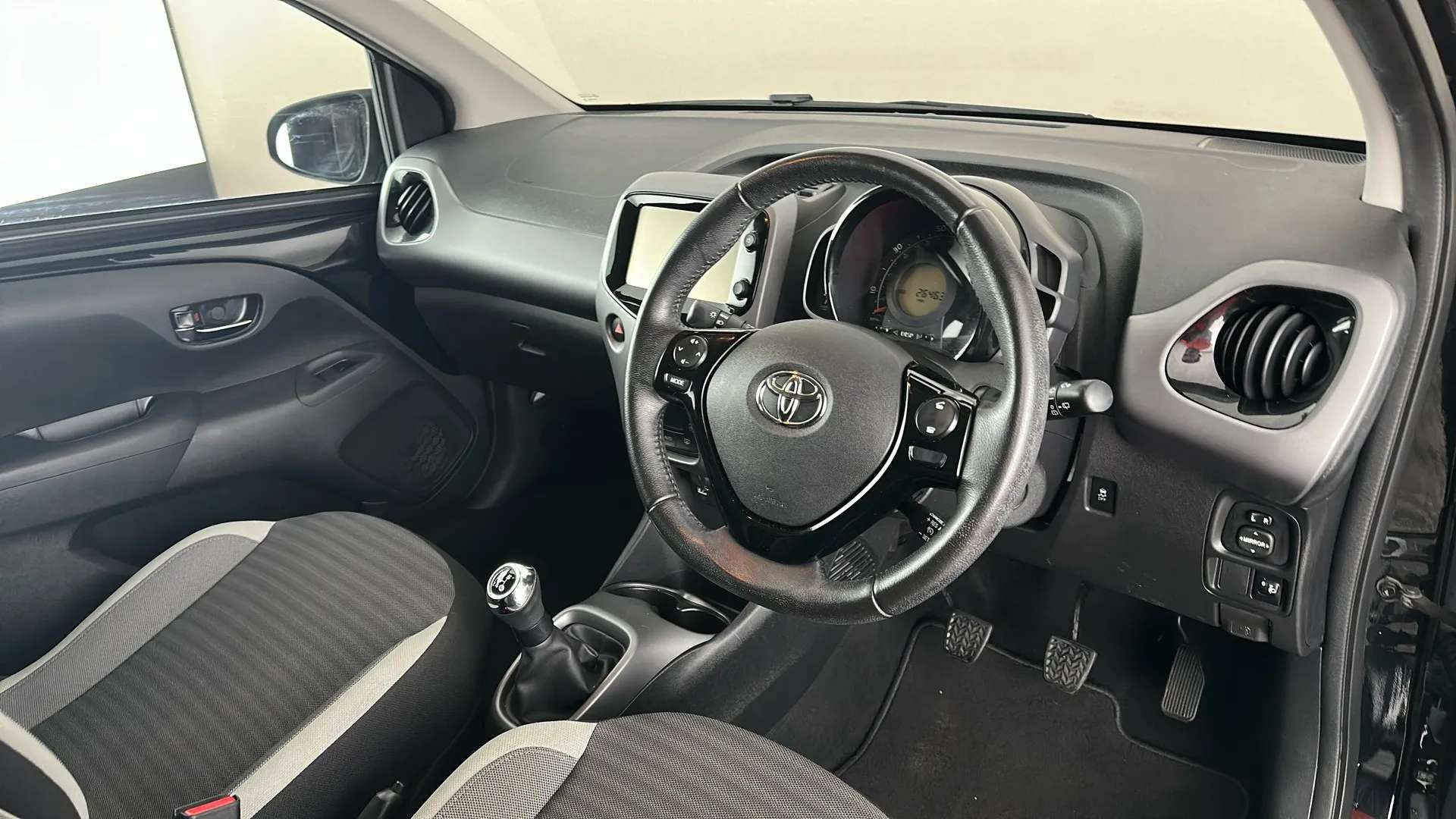 2018 TOYOTA AYGO 2018 TOYOTA AYGO